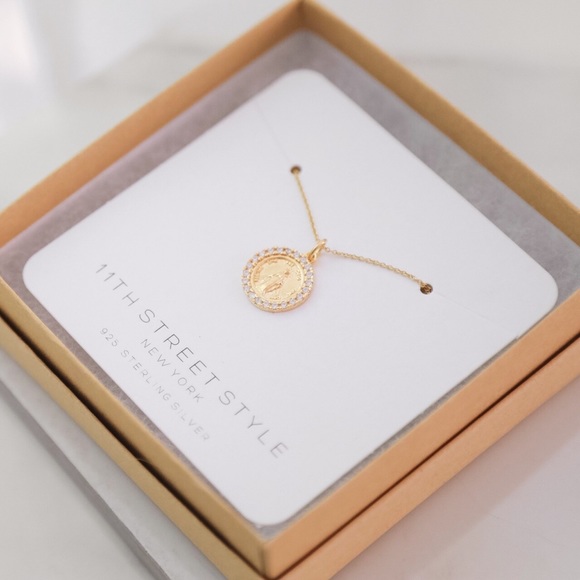 Miraculous Mary Necklace | Gold Vermeil 925 Silver - Picture 8 of 8